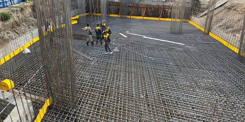 آرماتور بندی فونداسیون برج زنیت پی برج مسکونی ساحلی زنیت شمال